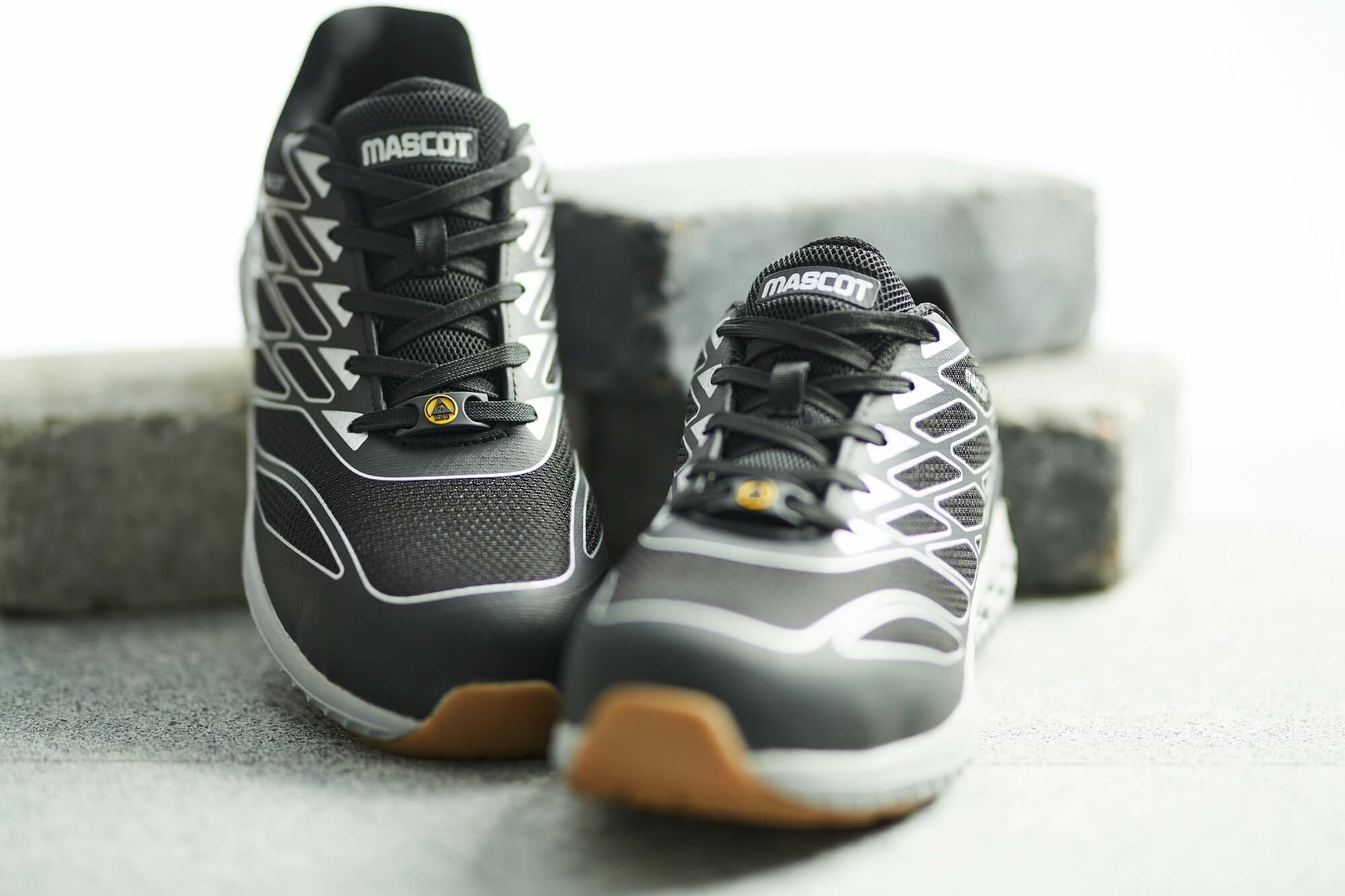 MASCOT® FOOTWEAR MOVE Munkavédelmi cipő - fekete